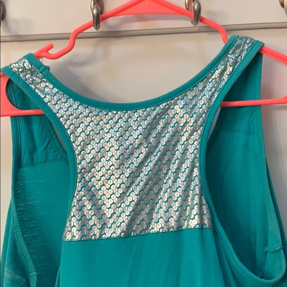 Turquoise tank top - Picture 5 of 5